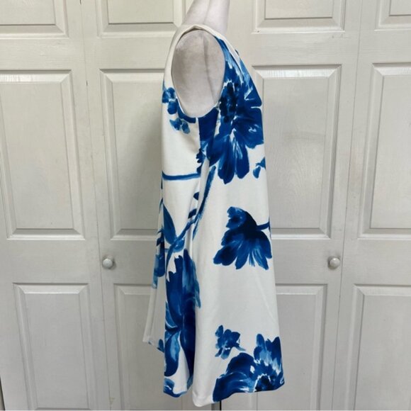 A-Line Blue and White Floral Swing Dress - Picture 13 of 13
